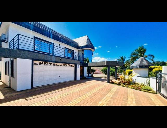 5 BEDROOM HOUSE FOR SALE IN UMHLATUZANA